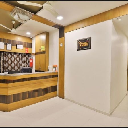 أحمد أباد Hotel Shreenath المظهر الخارجي الصورة