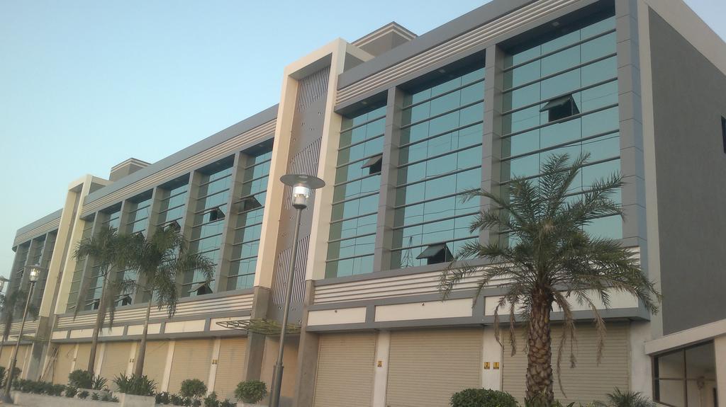 أحمد أباد Hotel Shreenath المظهر الخارجي الصورة